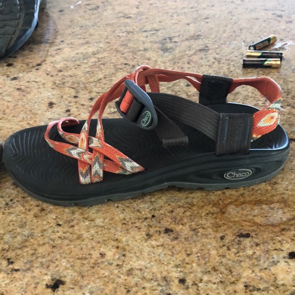 Excellent condition Chaco sandals - Picture 6 of 7